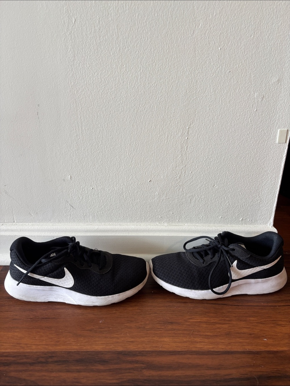 Nike Kids Black and White Lightweight Sneakers